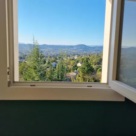 Reve D'escapade Avec Vue Sublime Sur Les Cevennes Ardechoises Homestay *